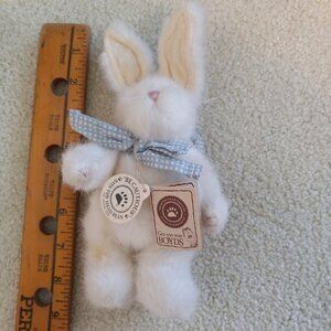 Boyds Collection Stuffed Rabbit NWT
